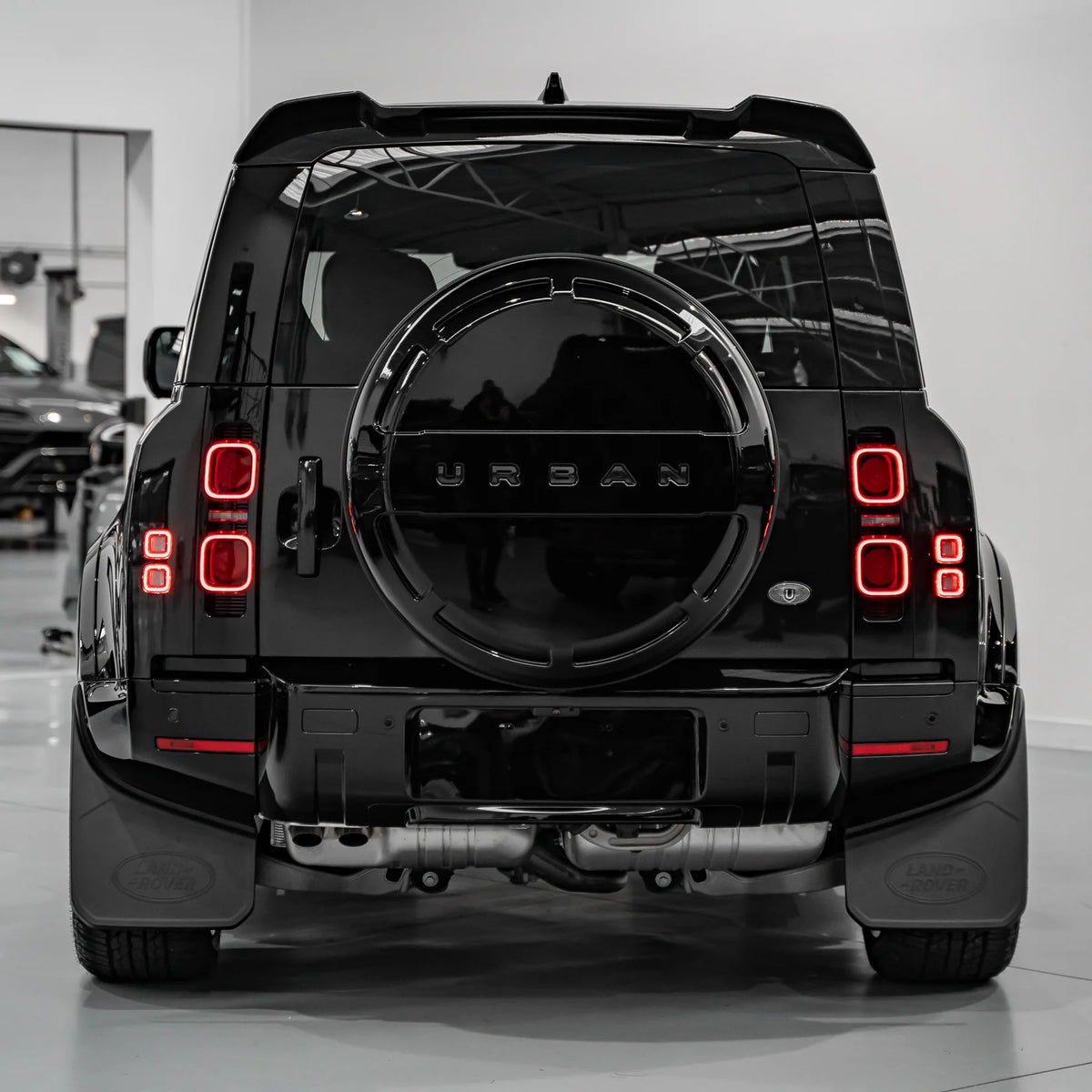 Land Rover Defender (L663) Urban Premium Wheel Cover