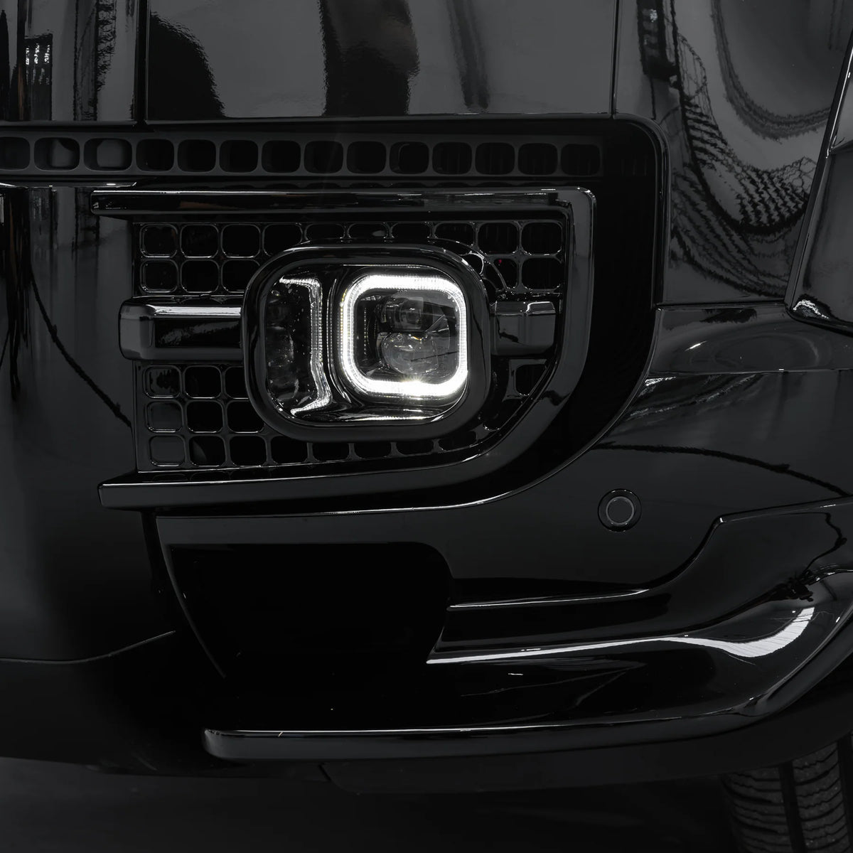 Land Rover Defender (L663) Urban Square LED DRL Intakes