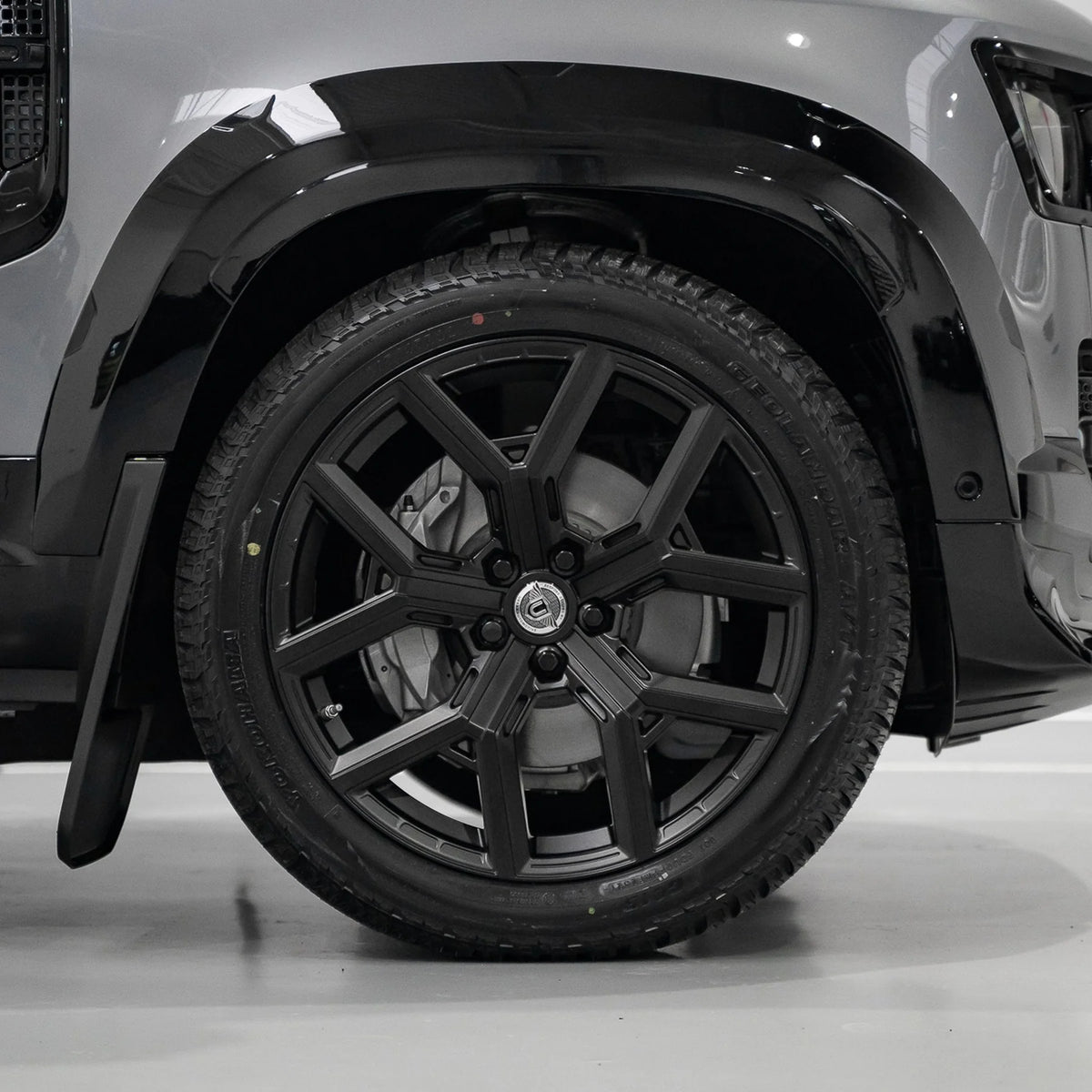 Land Rover Defender 110 Urban Widetrack Arch Kit
