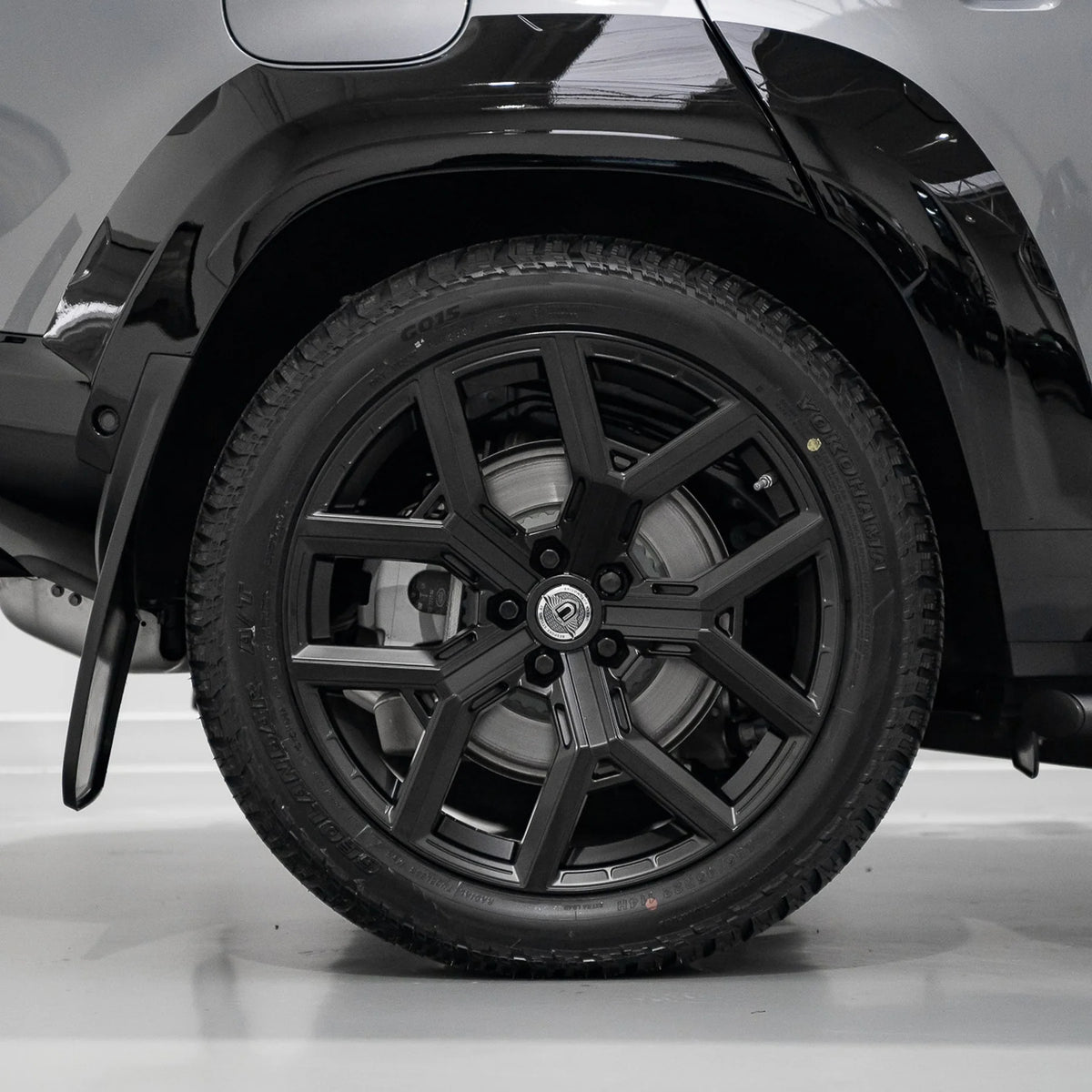 Land Rover Defender 110 Urban Widetrack Arch Kit